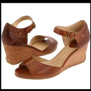 Rare Vintage Frye Deirdre X Stitch in Copper